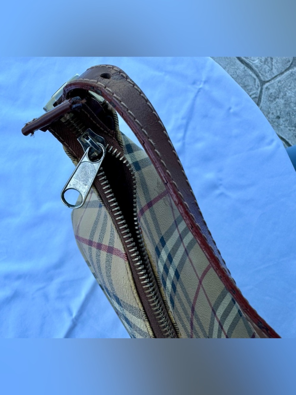 Vintage Burberry Check Nova shoulder bag - Picture 7 of 16